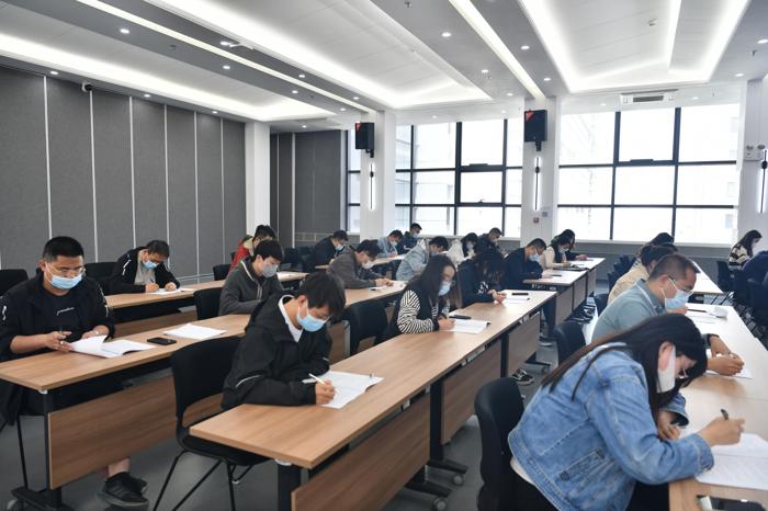 1650445918195978.jpg 微信图片_20220420170710_爱奇艺.jpg